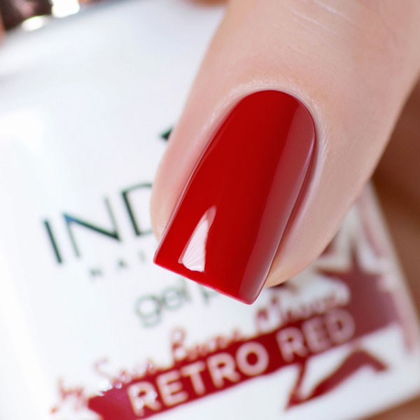 Retro Red Gel Polish by Sara Boruc Mannei